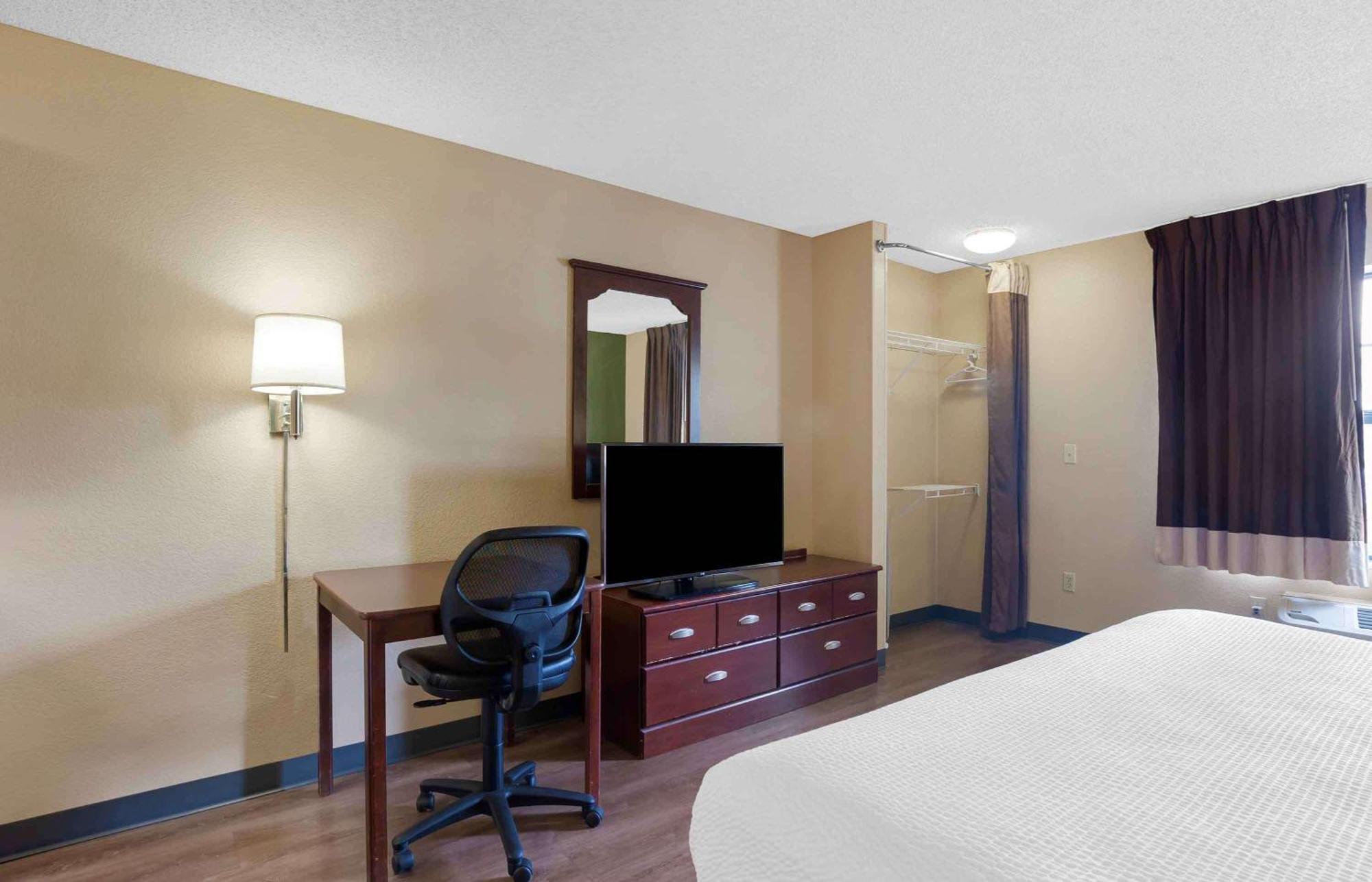 Extended Stay America Suites - Арлингтън Екстериор снимка