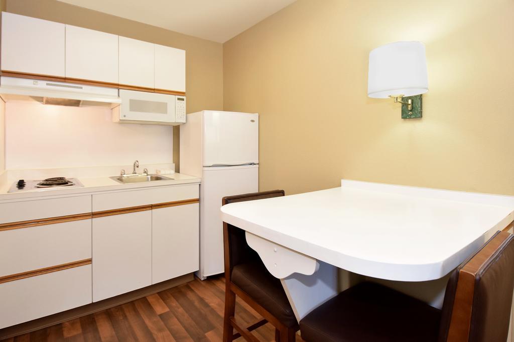Extended Stay America Suites - Арлингтън Екстериор снимка
